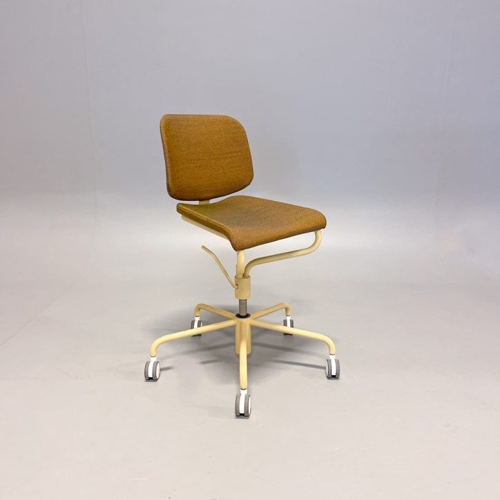 Begagnad-konferensstol-Lammhults-brun