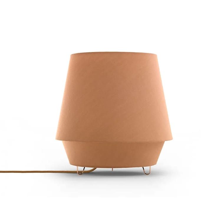 Begagnad golvlampa Elements XL från Zero med aprikosfärgat tyg. Mått: Höjd 73,9 cm och diameter 73 cm. 