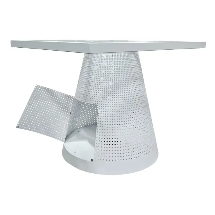 Begagnat bordsstativ konferensbord från Horreds, modell Tin. Konformad perforerad, i vitt. Mått: Höjd 69 cm x Bredd 92,5 cm x Djup 72 cm. 