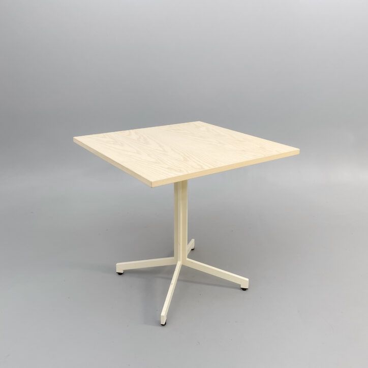 Begagnat-cafébord-Johanson-Design-beige