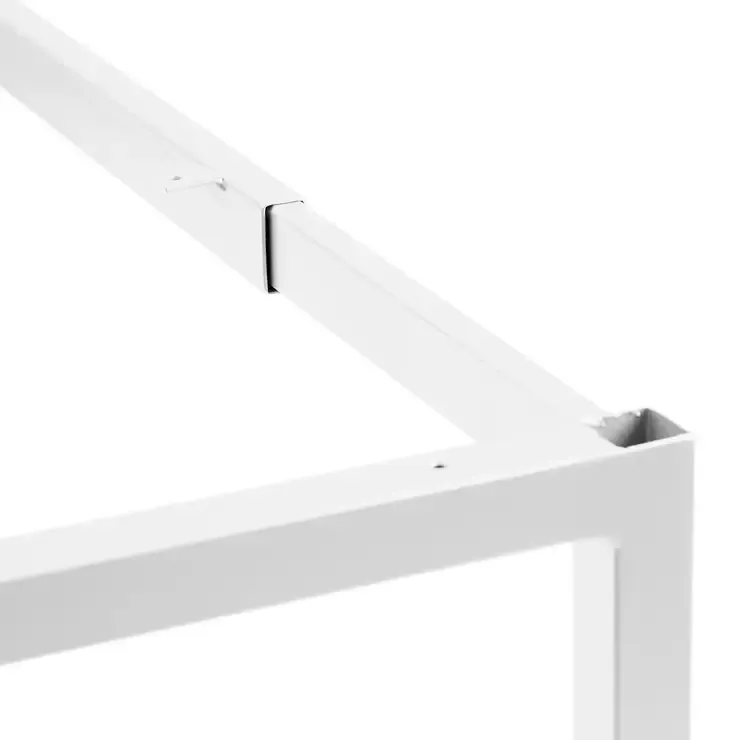 Begagnat konferensbordsstativ från Toplux i vit. Mått: höjd 69 cm, justerbar bredd från 137 till 250 cm, djup 70 cm.