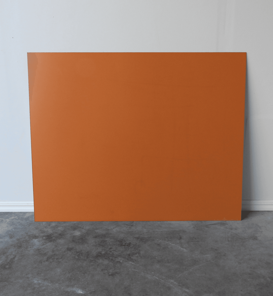 Begagnad glastavla Silk Wall från Lintex i orange färg. Mått: bredd 125 cm och höjd 100 cm. 