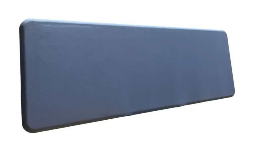 Begagnad bordsskärm Softline från Abstracta i ljusblå färg. Mått: Höjd 60 cm x Bredd 180 cm x Djup 5 cm.