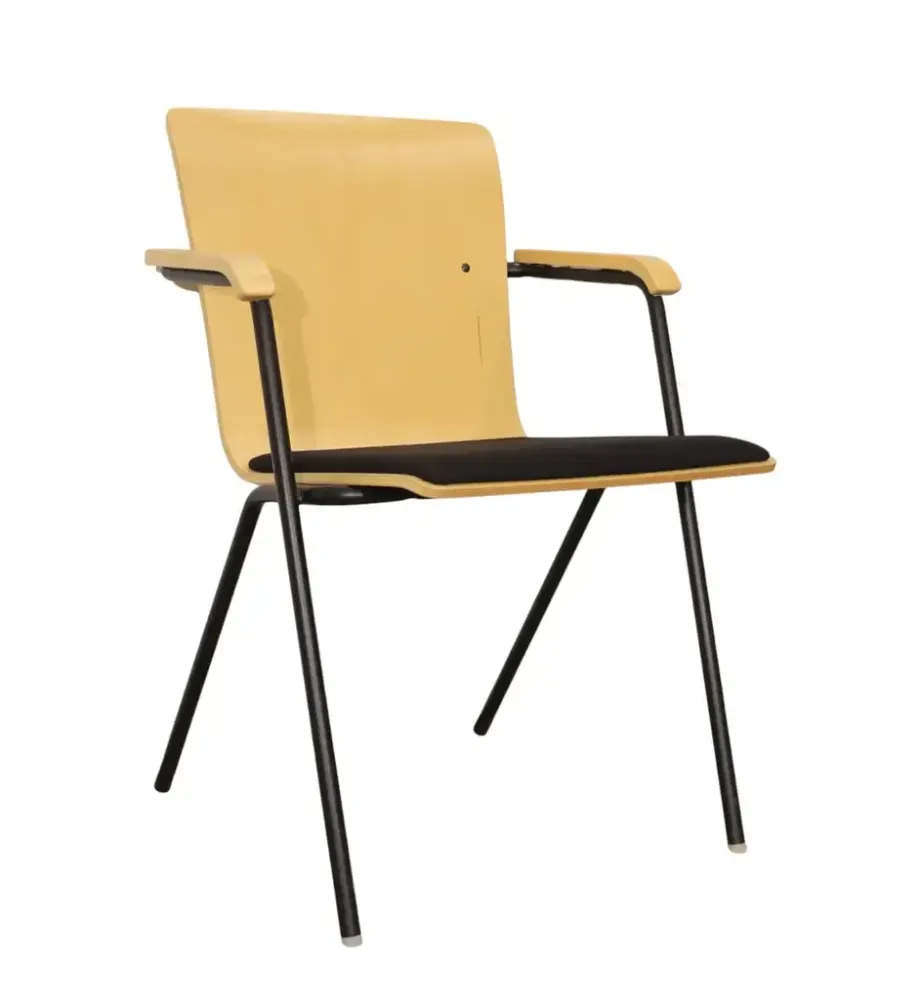 Begagnad konferensstol från EFG i björk med svart dyna, stabila metallben och armstöd. Mått: Höjd 76 cm x Bredd 54 cm x Djup 58 cm. Sitthöjd 46 cm.  