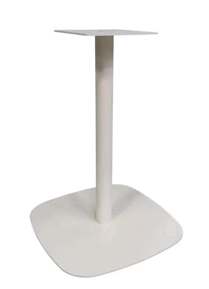 Begagnat pelarstativ Nobis från Offecct i vit färg. Mått: Höjd 71 cm x Bredd 51 cm x Djup 51 cm.