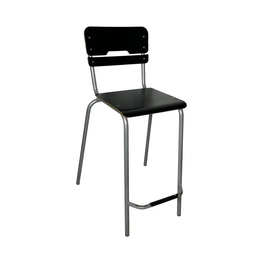 Begagnad matstol Scientia från AJ Produkter i svart med grått stativ. Mått: höjd 96 cm, bredd 36 cm, djup 36 cm, sitthöjd 65 cm.