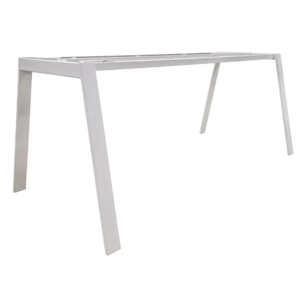 Begagnat konferensstativ exkl. bordsskiva, Piece. Helt vitt. Mått: Höjd 88 cm x Bredd 210 cm x Djup 100 cm.