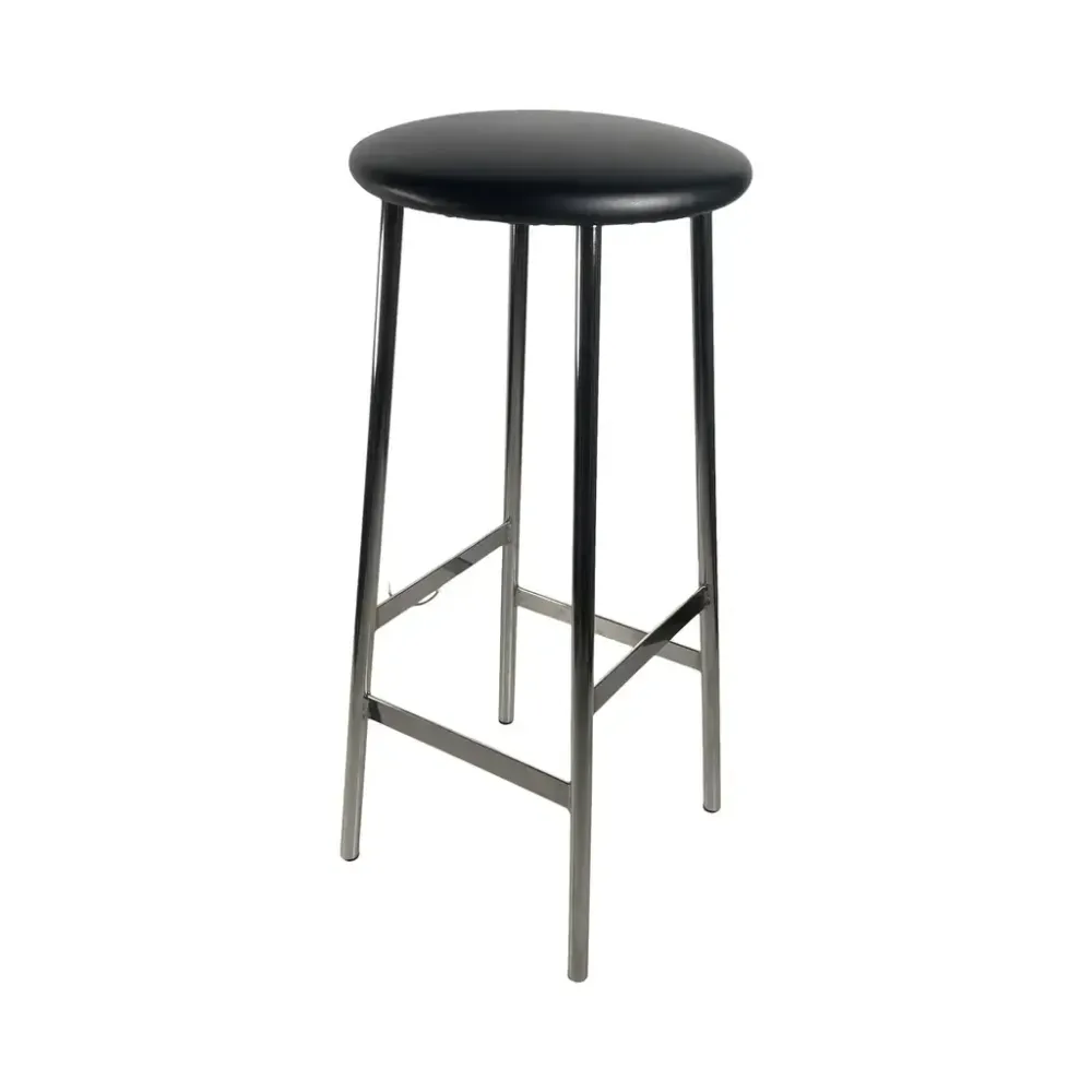 Begagnad barstol Sputnik från Johanson Design. Sits i svart skinn med kromstativ. Mått: Höjd 88 cm x Bredd 62 cm x Djup 60 cm.