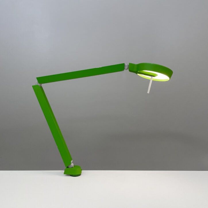 Begagnad-skrivbordslampa-Wästberg-grön