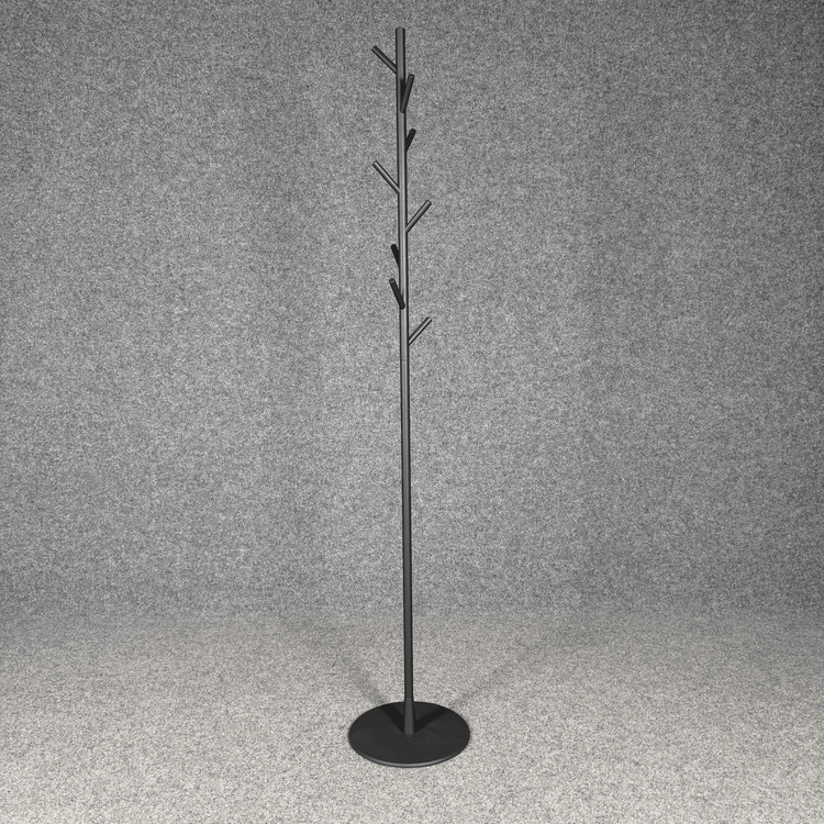 Begagnad svart klädhängare Sticks från SMD Design. Mått: höjd 192 cm och fotens diameter 35 cm. 