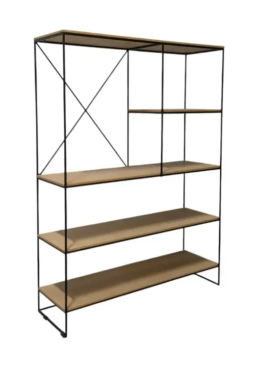 Begagnad öppen förvaring Planner MC520 från Fritz Hansen i svart/ek.  Mått: Höjd 165 cm x Bredd 120 cm x Djup 37,5 cm.  