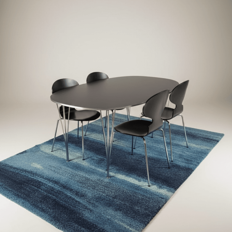 Begagnad matgrupp: Fritz Hansen Superellips bord & 4 Myran stolar i svart/krom