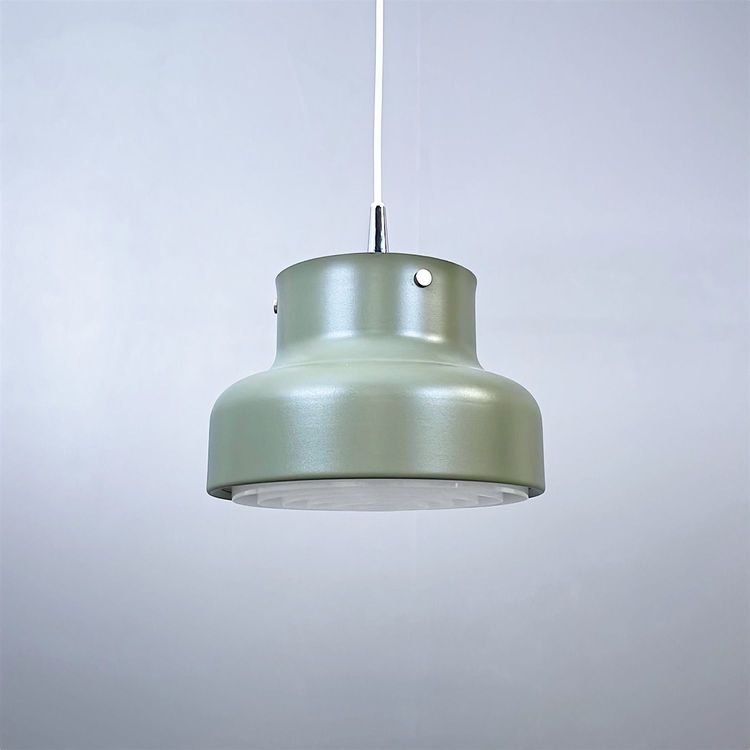Begagnad taklampa Bumling Mini från Ateljé Lyktan i grönt. Mått: diameter 25 cm och höjd 16.5 cm. 