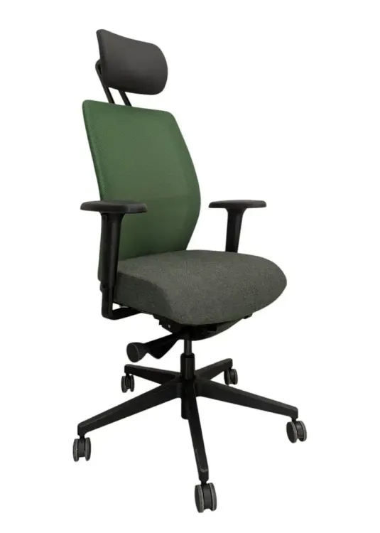 Soul från Savo är en grön kontorsstol med meshrygg samt arm och nackstöd. Mått: Sitthöjd 48-62 cm Höjd 113 cm x Bredd 68 cm x Djup 68 cm. 