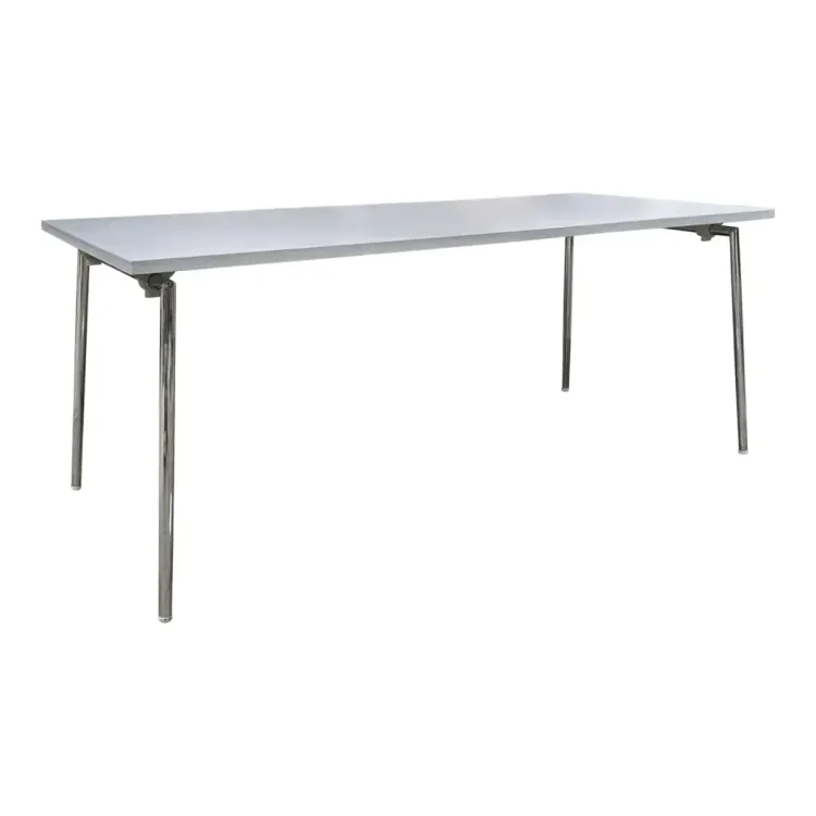 Begagnat hopfällbart bord Quickly från Lammhults i vitt. Mått: höjd 72 cm, bredd 180 cm, djup 80 cm.