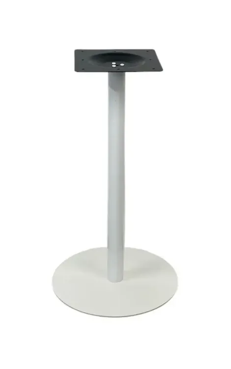 Begagnat pelarstativ i vitt. Mått: Höjd 89 cm x Bredd 50 cm x Djup 50 cm. 