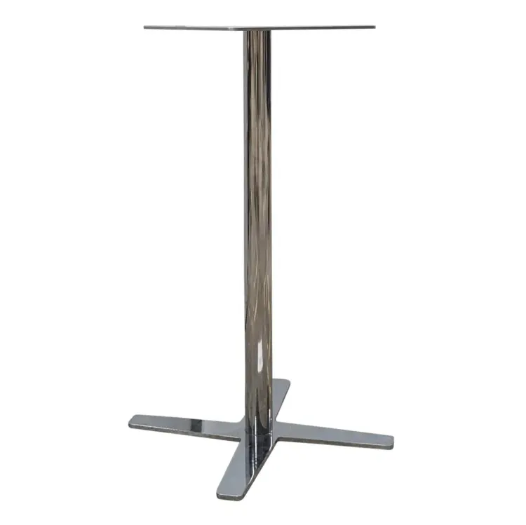 Begagnat Pelarstativ från Balzar Beskow i krom. Mått: höjd 89 cm, bredd 59 cm, djup 59 cm. 