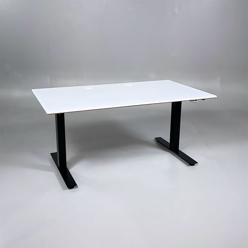 Höj och sänkbart skrivbord