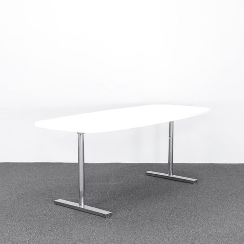 Konferensbord