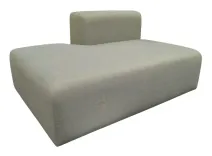 Mags begagnad modulsoffa från HAY i ljusgrönt tyg. Mått: höjd 66 cm, bredd 131 cm och djup 91 cm, sitthöjd 39 cm. 