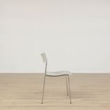 Begagnad konferensstol Campus från Lammhults i grått med kromade ben. Mått: Totalhöjd 74 cm, sitthöjd 43 cm, ryggbredd 47 cm, sittbredd 39 cm och sittdjup 40 cm. 