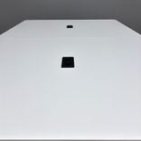 Begagnat projektbord Collaborate från EFG. Med vit skiva med svarta ben och är utrustat med två powerboxar. Mått: Bredd 240 cm, Djup 140 cm, Höjd 90 cm. 