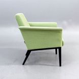 Begagnad fåtölj Lazy från Swedese i grönt. Mått: Bredd: 71 cm, Djup: 77 cm, Höjd: 78 cm, Sitthöjd: 45 cm. 
