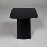 Begagnat soffbord Metal Side Table Medium från Vitra i svart. Mått: bredd 40 cm, djup 40 cm och höjd 44.5 cm. 