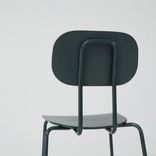 Begagnad barstol New School från .mdd i mörkgrönt. Mått: Sittdjup: 40 cm, Bredd: 38 cm, Höjd: 116 cm, Sitthöjd: 80 cm. 