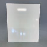 Begagnad whiteboard Air från Lintex i vit. Mått: bredd 100 cm, djup 1.6 cm, höjd 120 cm. 