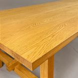 Begagnat matbord Möckelby från IKEA i ek. Mått: bredd 235 cm, djup 100 cm, höjd 74 cm. 