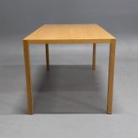 Begagnat konferensbord Bespoke från Swedese i ek. Mått: Bredd 160 cm, Djup 80 cm, Höjd 72 cm. 