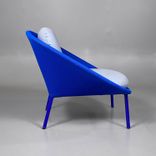 Begagnad fåtölj Netframe från Offecct. I blått med grå dyna. Mått: Bredd: 98 cm, Djup: 83 cm, Höjd: 74 cm, Sitthöjd: 40 cm. 