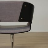 Begagnad konferensstolen Gap från Johanson Design i grå färg. Mått: Djup: 56 cm, Bredd: 59 cm, Sitthöjd: 47 cm, Höjd: 77 cm. 