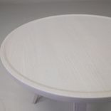 Begagnat runt soffbord Mill från Karl Andersson & Söner i vit färg. Diameter 90 cm och höjd 46 cm. 