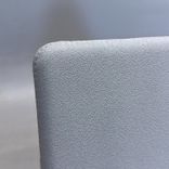 Begagnad bordsskärm ScreenIT A30 från Götessons i ljusgrått tyg. Mått: Bredd 140 cm, Höjd 65 cm. 