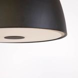 Begagnad taklampa Bell i svart från Örsjö Belysning. Mått: diameter 56 cm och höjd 33 cm. 
