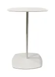 Begagnat laptopbord Add från Lammhults i vitt, med en lutande design. Mått: Höjd 66 cm x Bredd 45 cm x Djup 42,5 cm. 