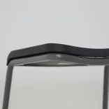 Begagnad barstol Add från Lammhults i svart. Mått: bordshöjd 90 cm. Höjd 67 cm, bredd 36 cm och djup 36 cm. 