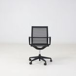 Begagnad stol med hjul Ergo 285 från DPJ Workspace i svart. Mått: Justerbar sitthöjd 42–50 cm, bredd 59 cm och djup 56 cm. 
