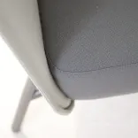 Begagnad fåtölj med hög rygg Aura från Inno i grå tygklädsel. Mått: Höjd 125 cm, sitthöjd 45 cm och sittdjup 57 cm. 