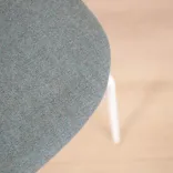 Begagnad konferensstol Cape från Offecct i grönt. Mått: Total höjd: 80 cm, Sitthöjd: 45 cm, Rygghöjd: 42 cm, Sittbredd: 46 cm, Ryggbredd: 42 cm, Djup: 42 cm. 
