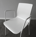 Begagnad matstol Nova från EFG i vit. Mått: Bredd 52 cm x Djup 50 cm x Höjd 81.5 x Sitthöjd 46 cm. 