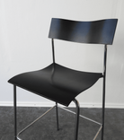 Begagnad barstol Campus från Lammhults med svart sits och rygg, kromad benställning. Mått: bredd 50 cm, djup 52 cm, total höjd 107 cm, sitthöjd 75 cm. 