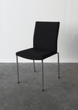 Begagnad konferensstol Brooks från AJ produkter svart tyg och kromade ben. Mått: bredd 48 cm, djup 50 cm, Höjd 84 cm, Sitthöjd 45 cm. 