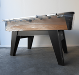 Begagnat fotbollsspel Soccer Table Deluxe från MP-Sport i ek med svarta ben. Mått: Bredd: 150 cm, Djup: 135 cm, Höjd: 83 cm.