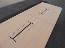 Begagnat konferensbord VX från Horreds i ljus ask med infällda powerboxar, svart stativ. Mått: bredd 320 cm, djup 110 cm och höjd 72.5 cm. 