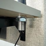 Begagnad bordslampa från Wästberg, modell W126. I grått. Mått diameter 40 cm och höjd 119 cm. 