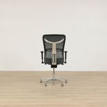 Begagnad kontorsstol Smartback från Officeline i svart. Mått: sitthöjd mellan 47 till 60 cm. 