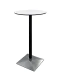 Begagnat ståbord från Blå Station. Modell Level. Vit rund bordsskiva med svarta ben och fot i borstat stål. Mått: höjd 107 cm, bredd 60 cm, djup 60 cm.